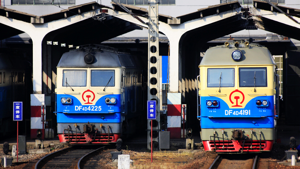 CRRC Dalian DF4DH – photo 2