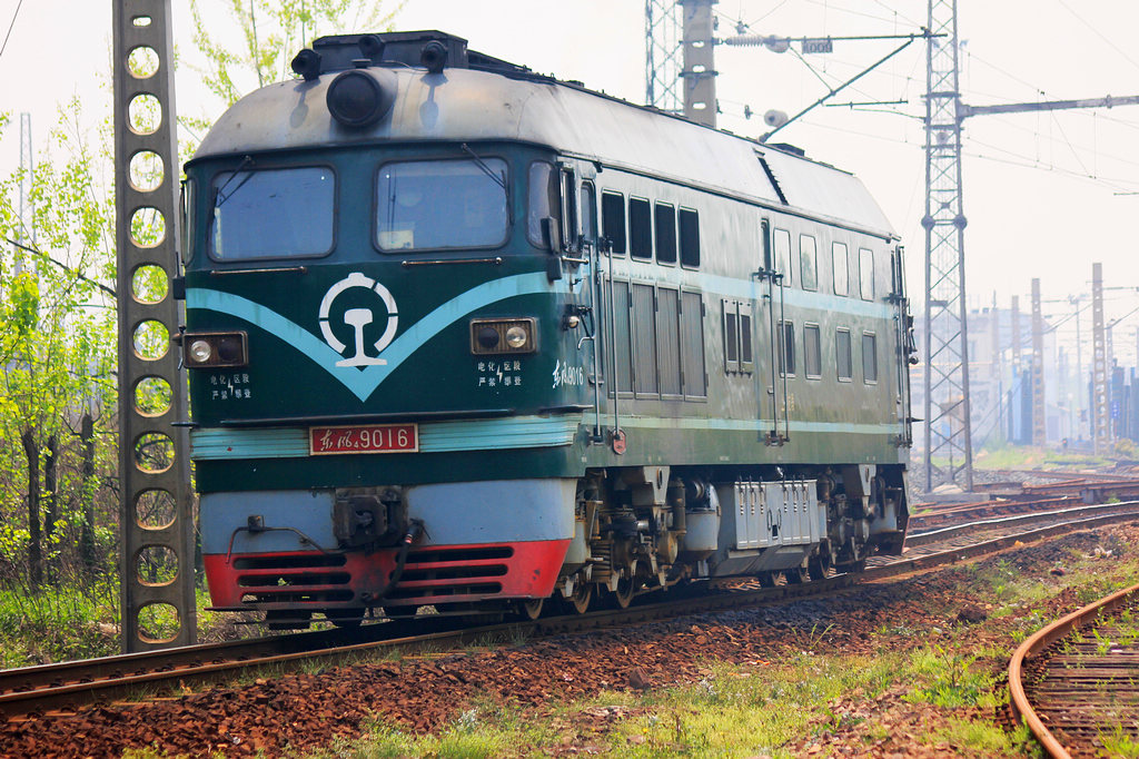 CRRC Qingdao Sifang DF4B – photo 15