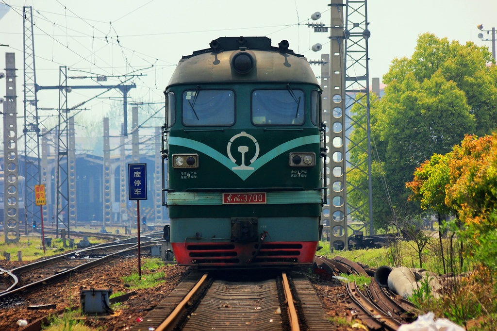 CRRC Qingdao Sifang DF4B – photo 14