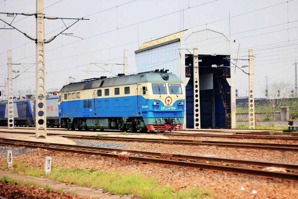 CRRC Dalian DF4DH – photo 3