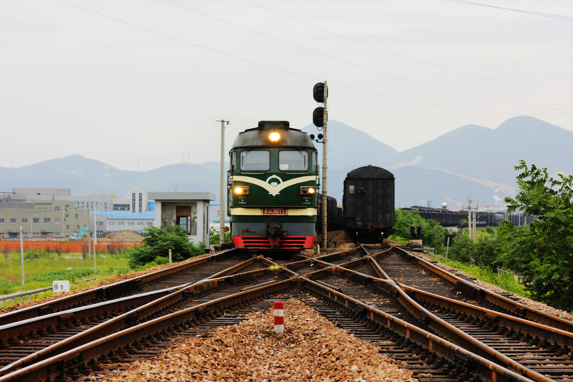 CRRC Qingdao Sifang DF4B – photo 20