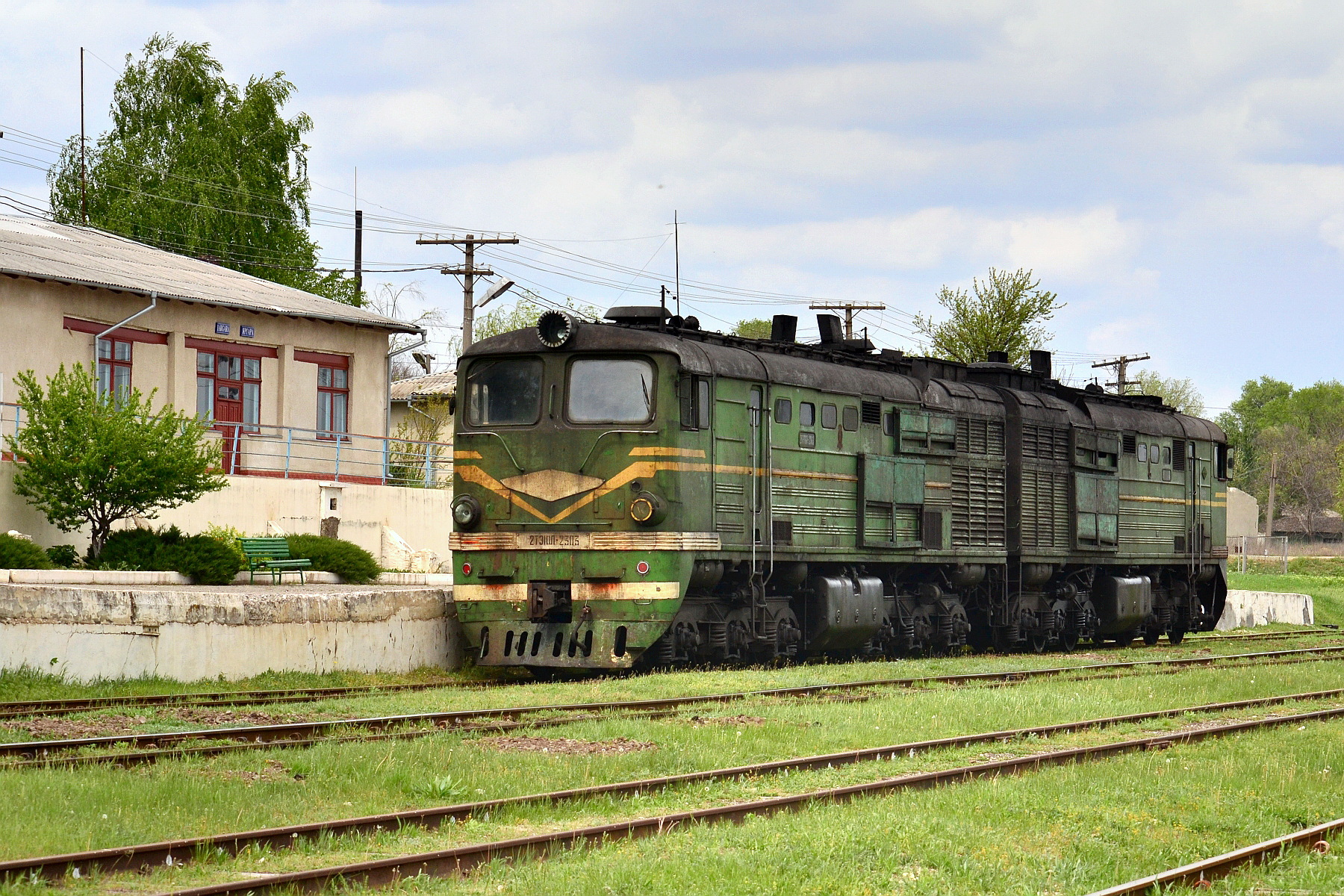 Luhanskteplovoz 2TE10L – foto 10