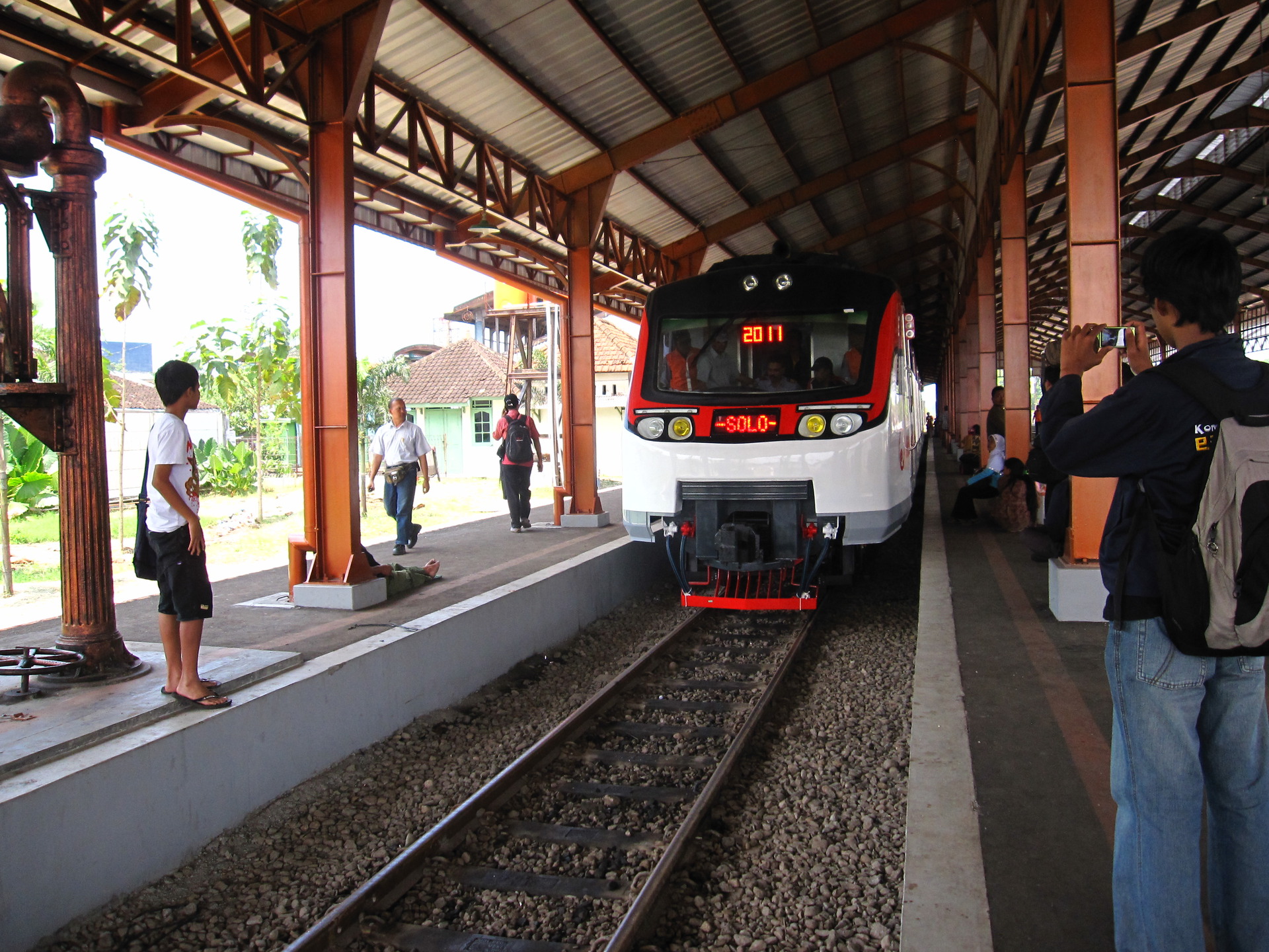 PT INKA KAI Railbus – photo 4