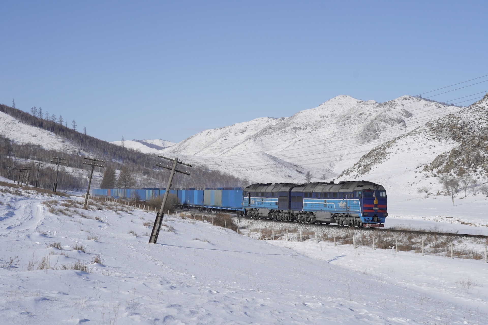 Luhanskteplovoz 2TE116U – photo 12