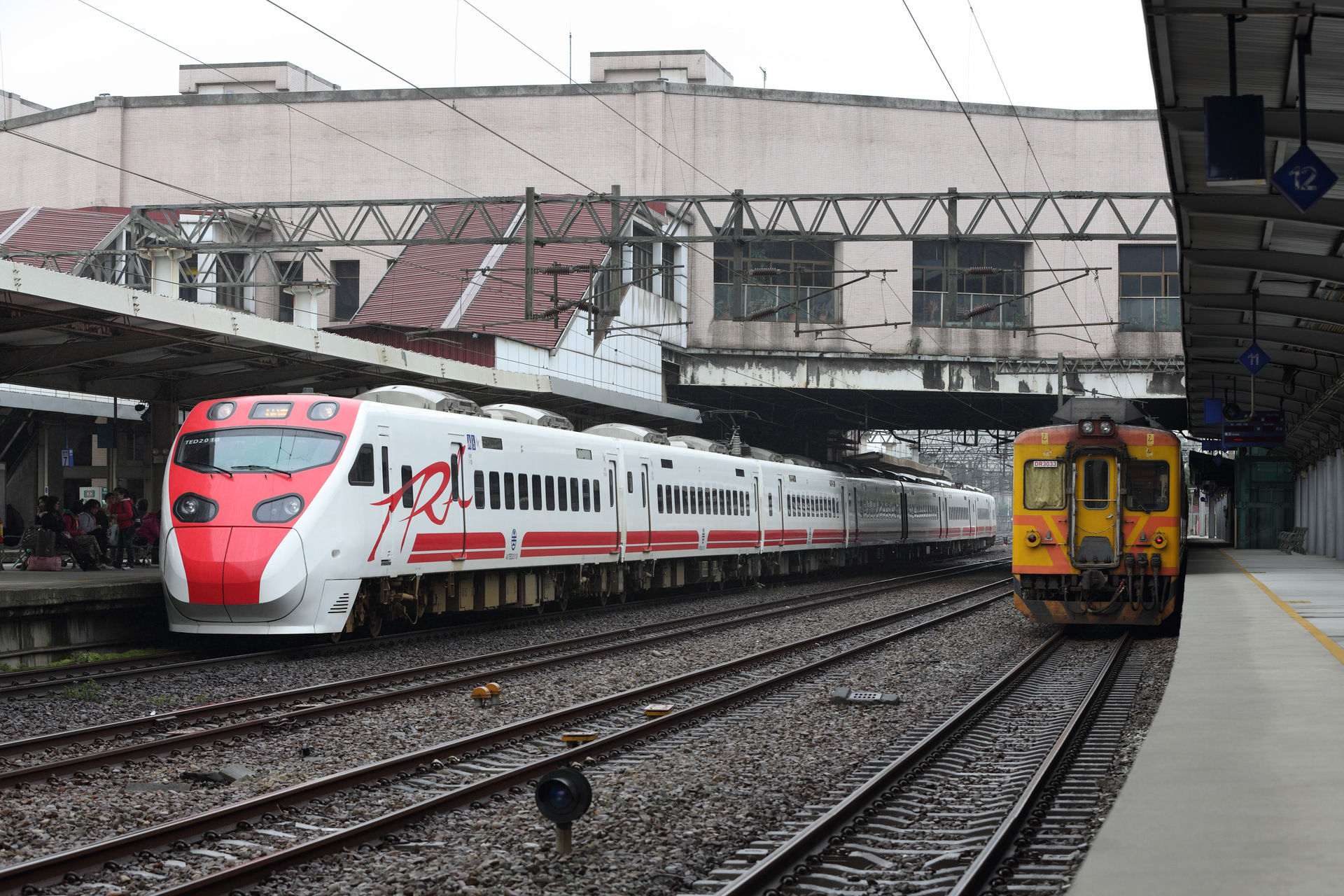 Nippon Sharyo TEMU2000 – photo 7
