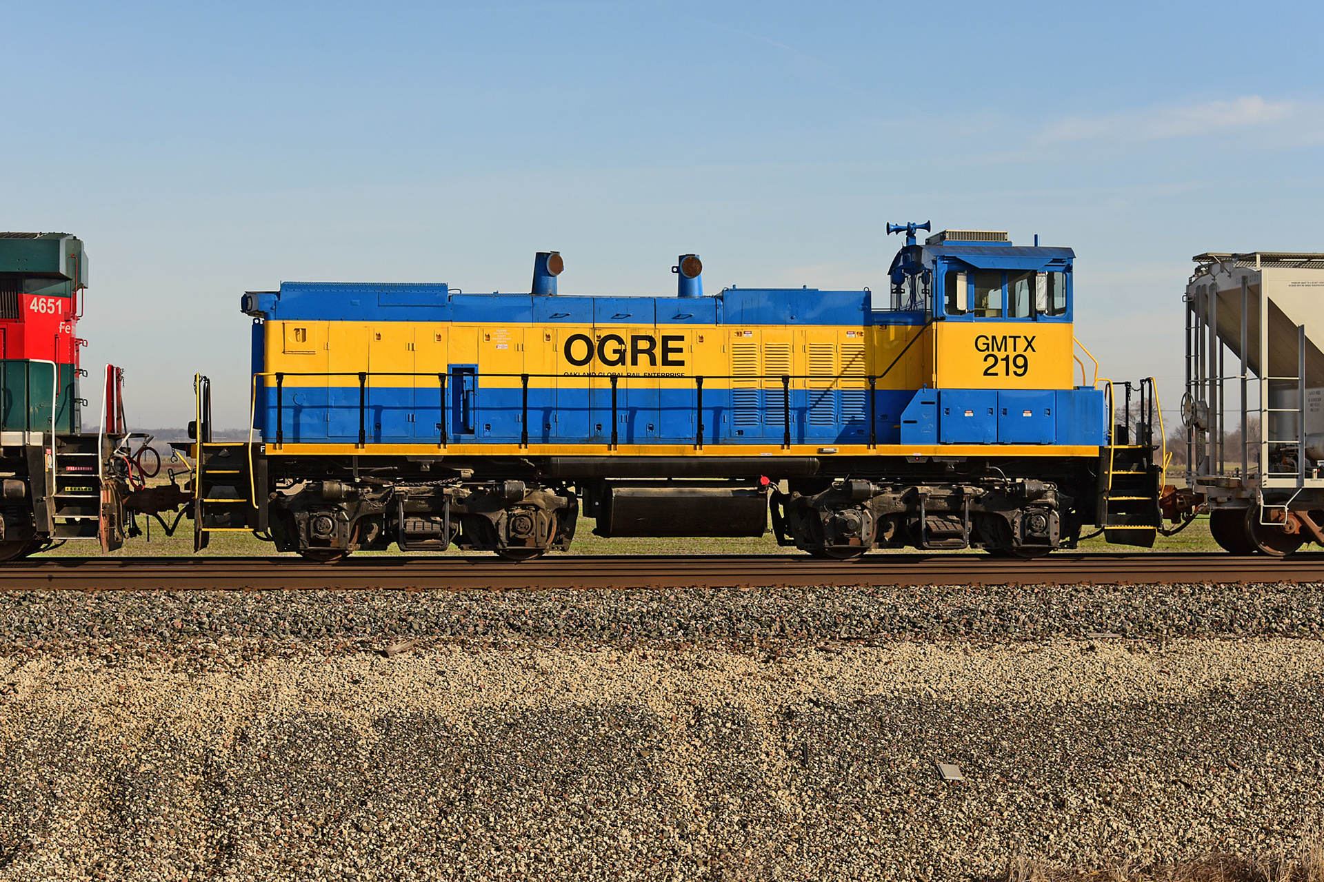EMD MP15DC – photo 5