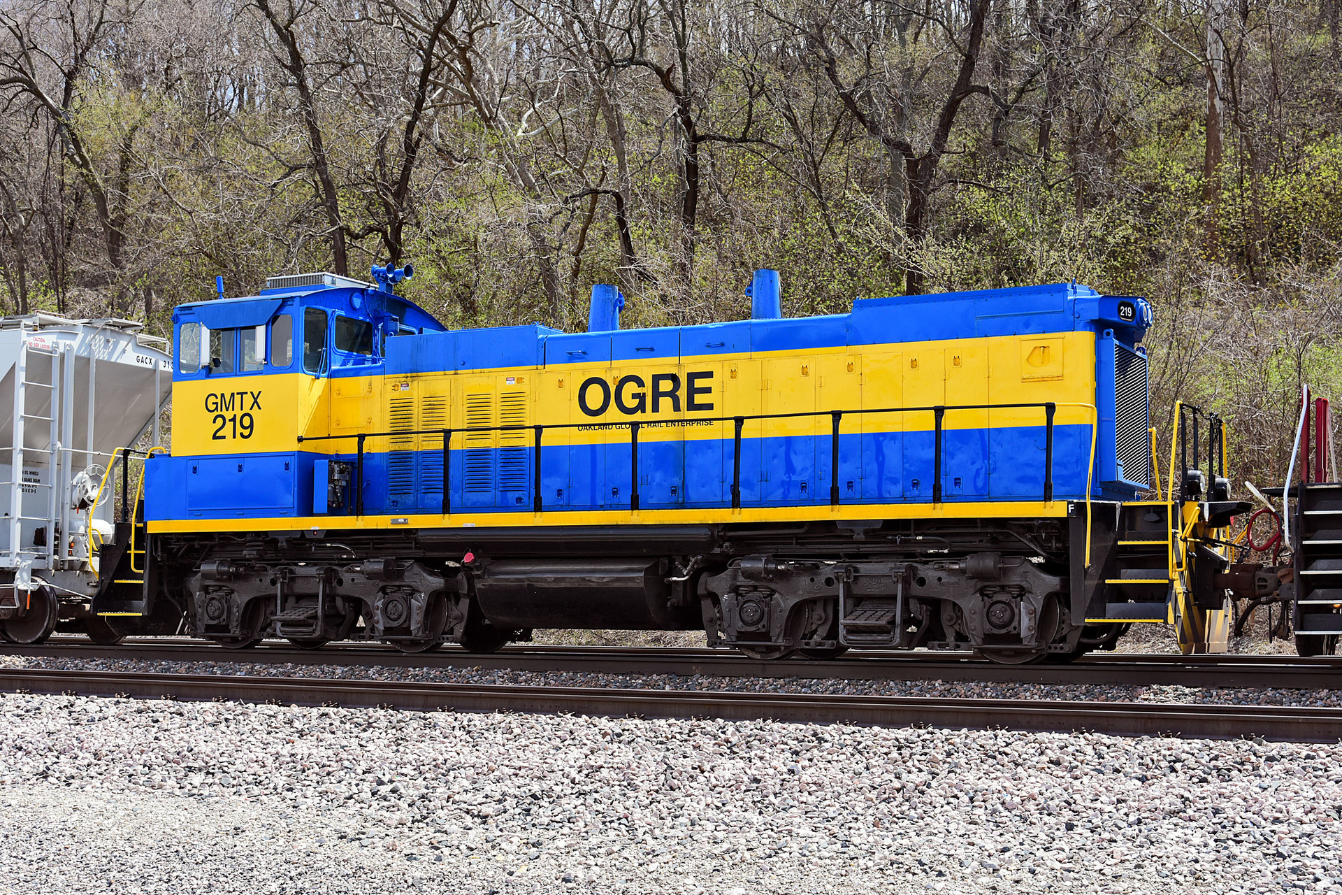 EMD MP15DC – photo 6