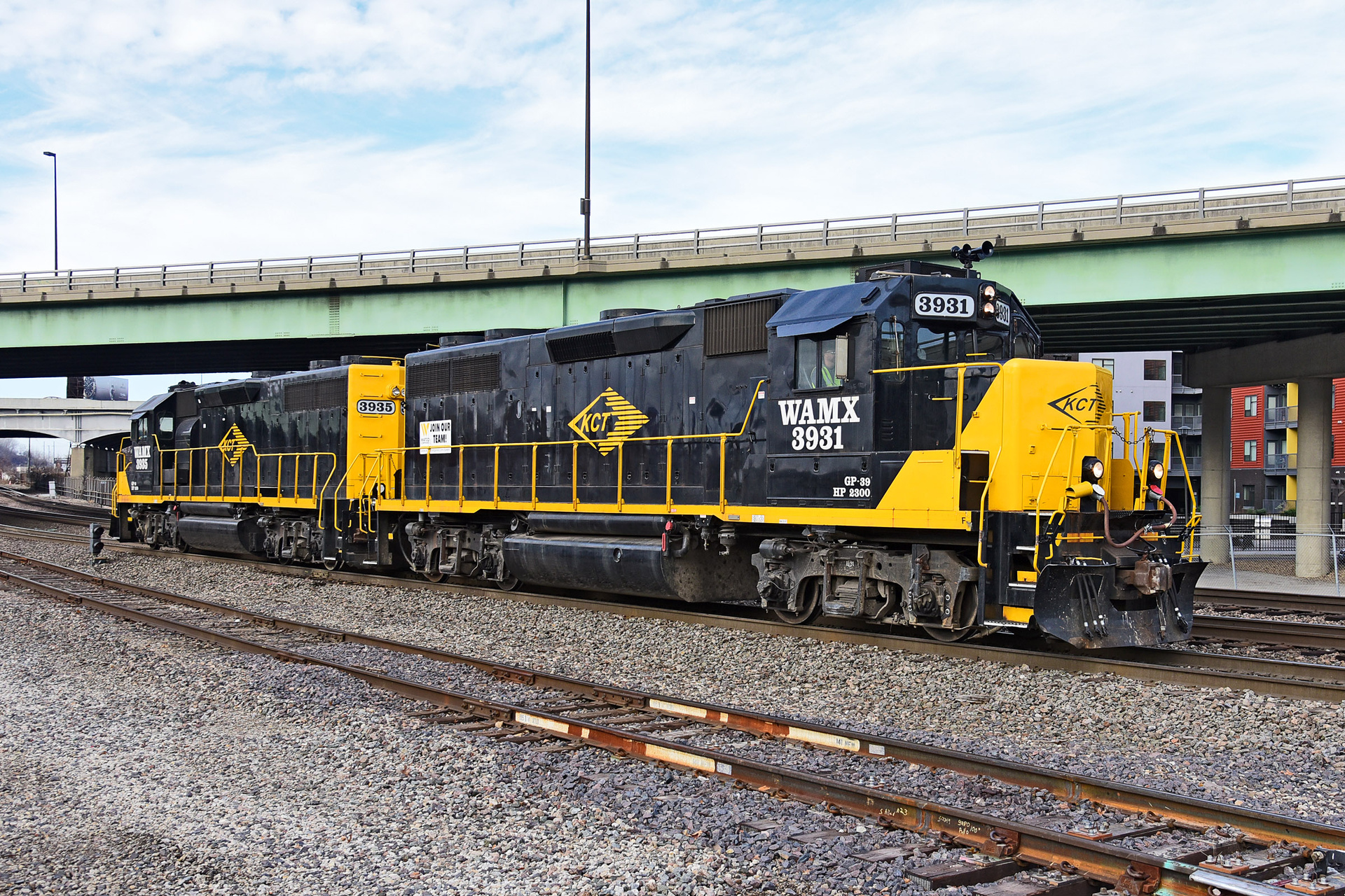 EMD GP39-2 – photo 10