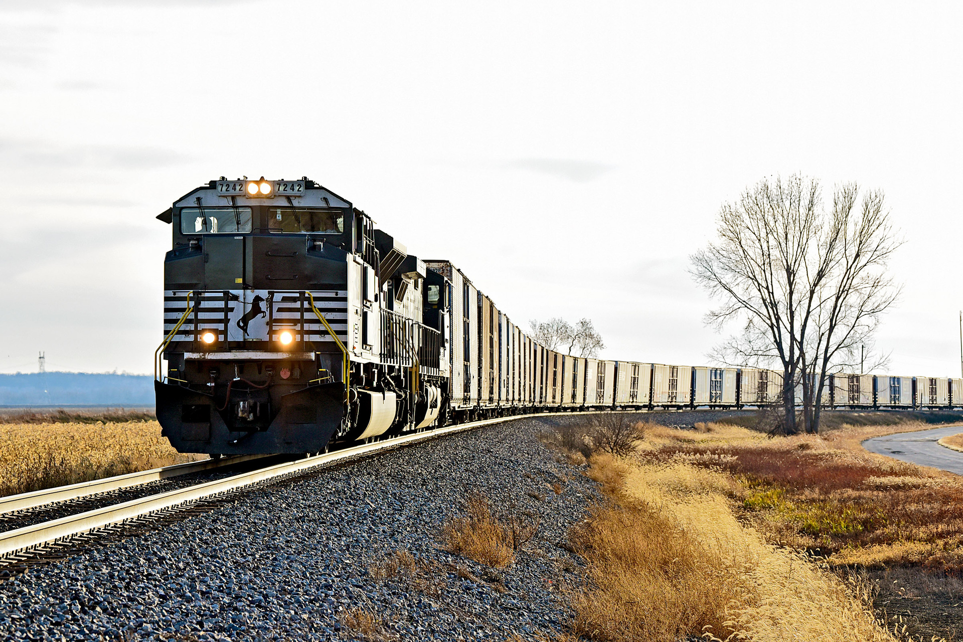 EMD SD70ACu – photo 12