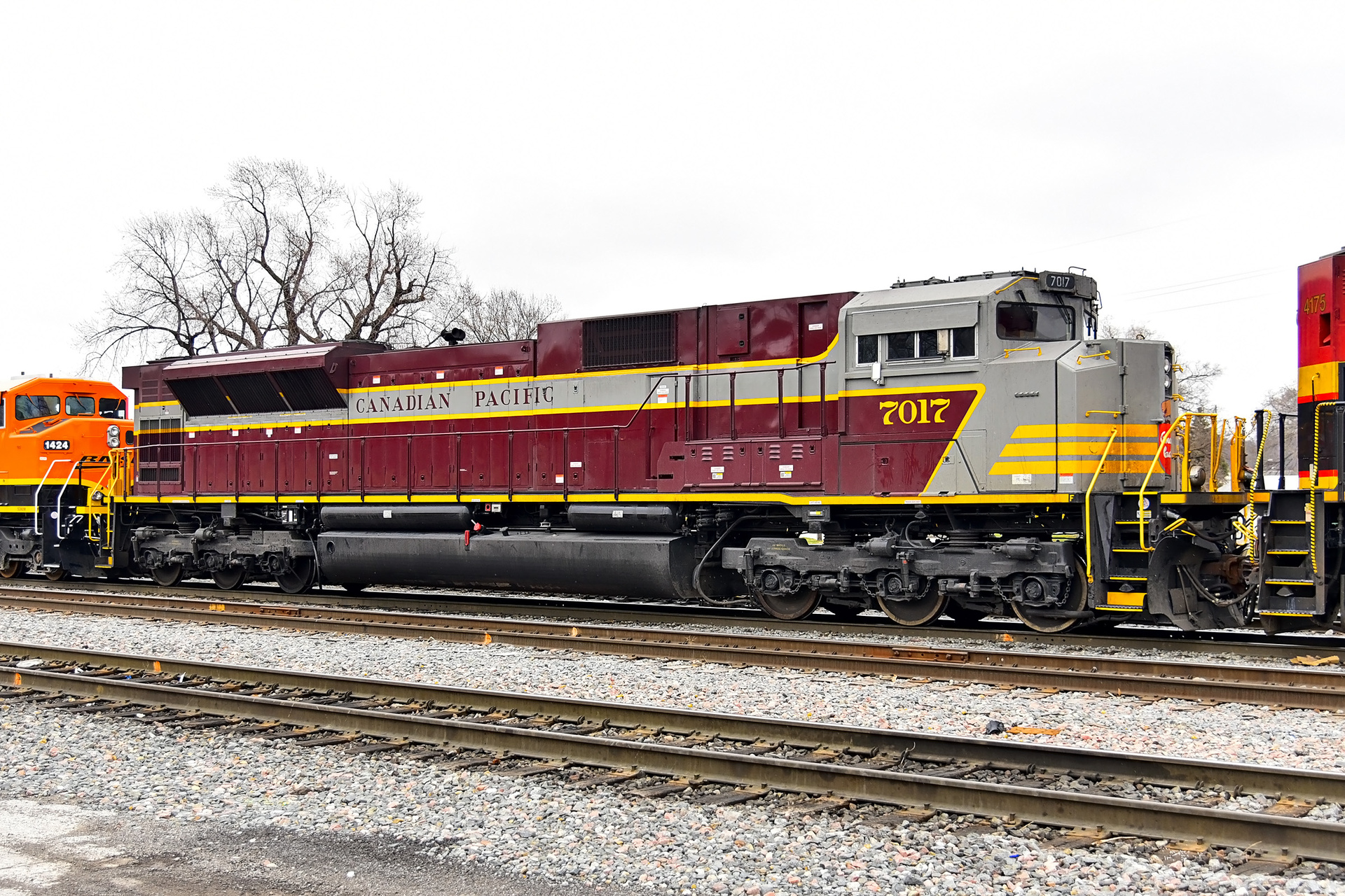 EMD SD70ACu – photo 8