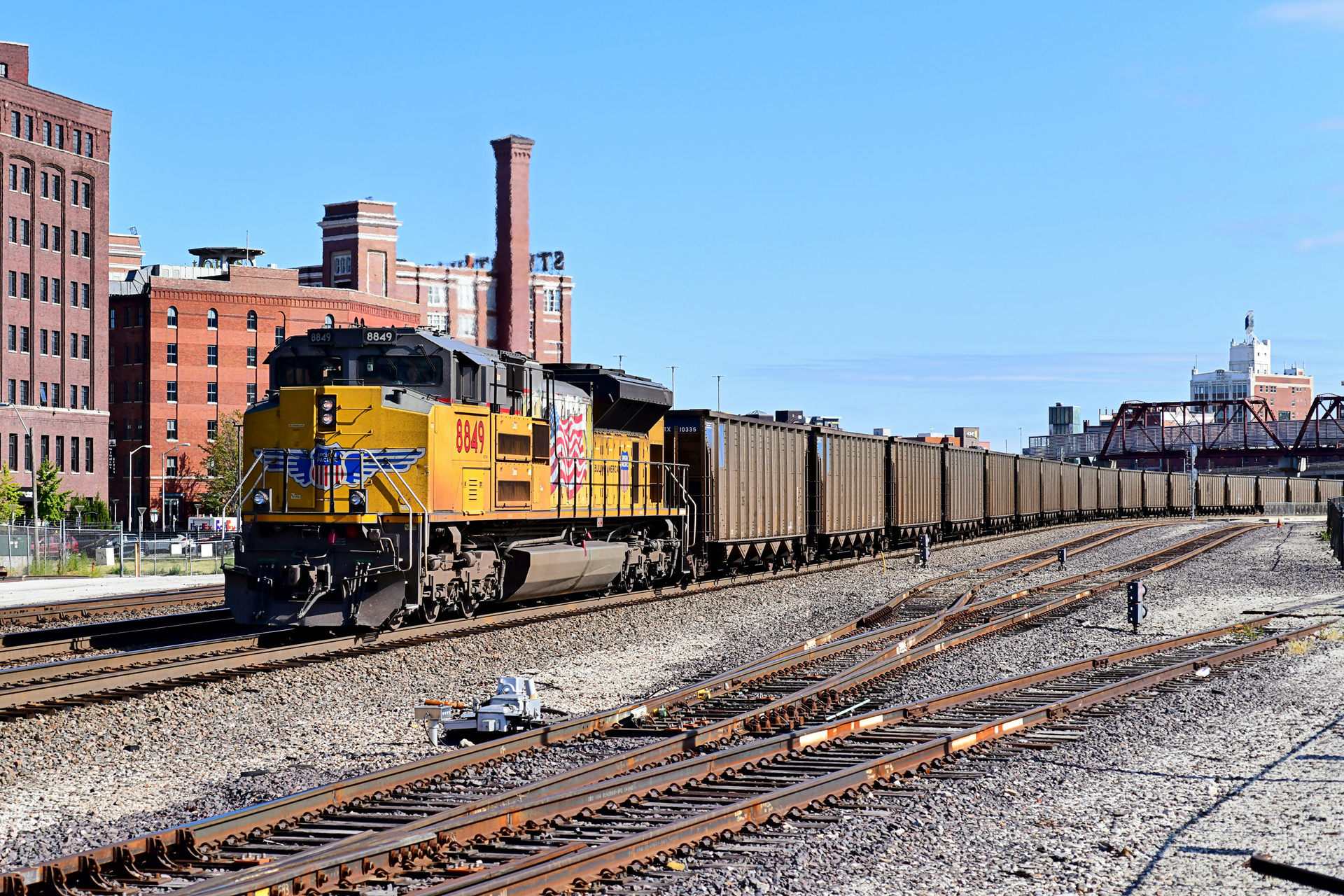 EMD SD70AH – photo 11