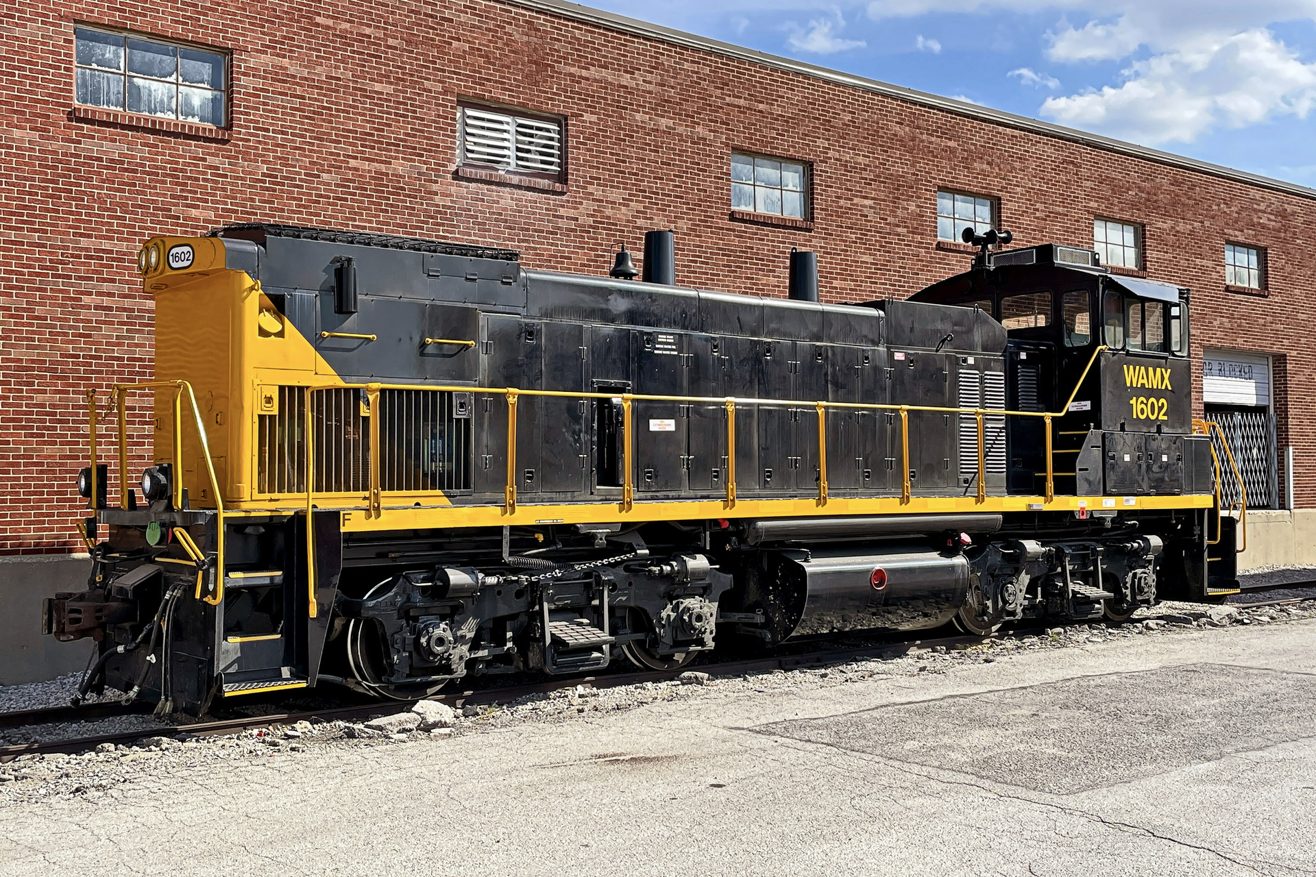 EMD MP15AC – Foto 3