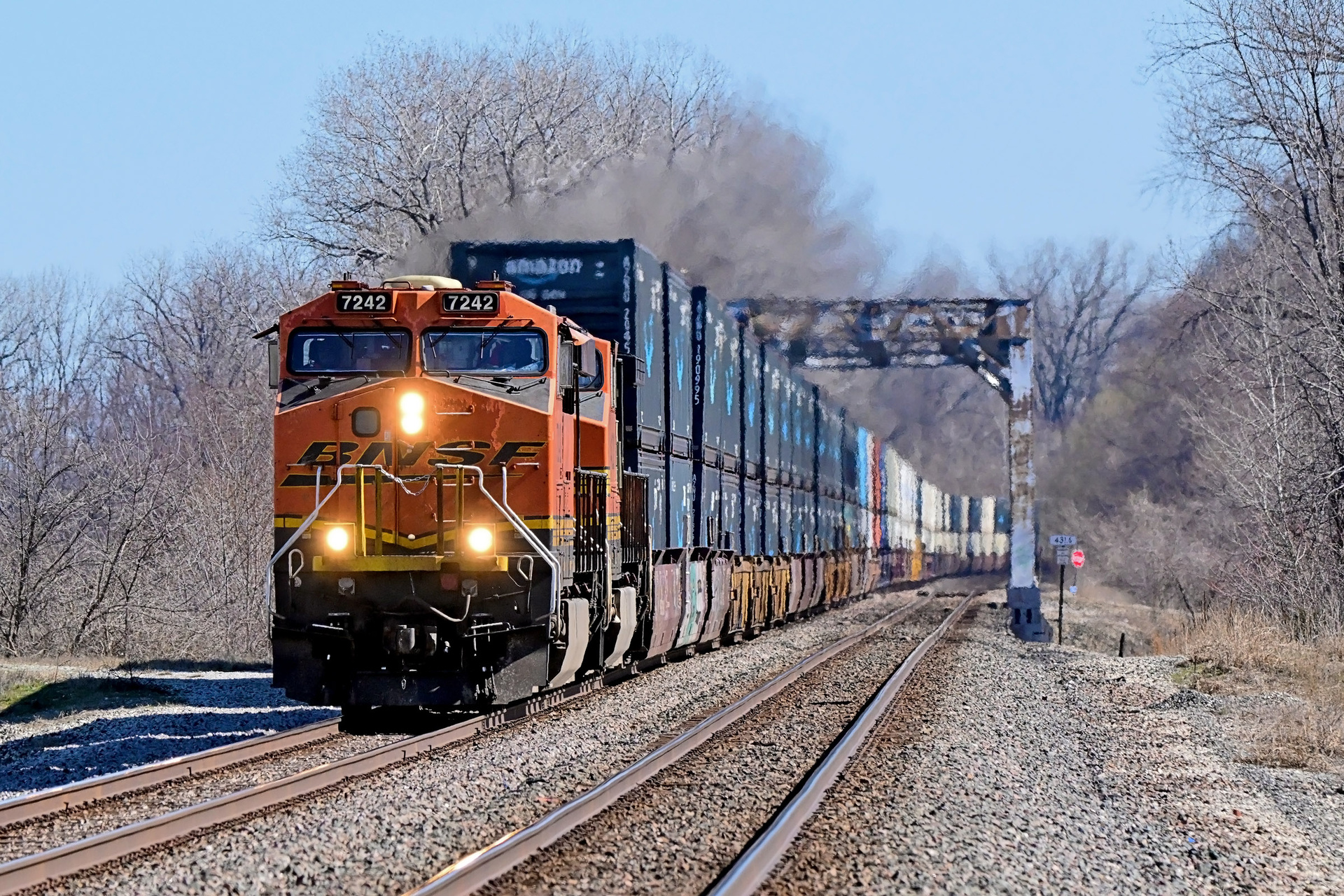 GE ES44DC – photo 22