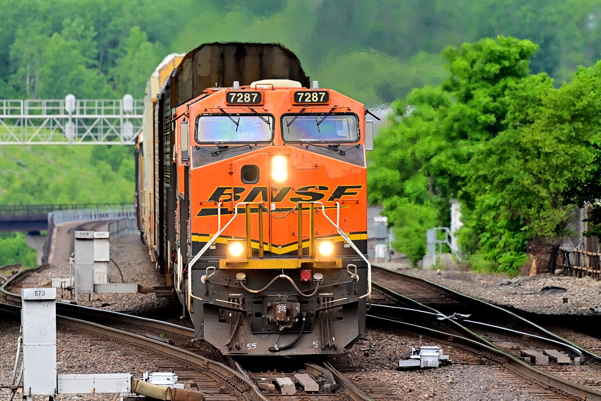 GE ES44DC – photo 17