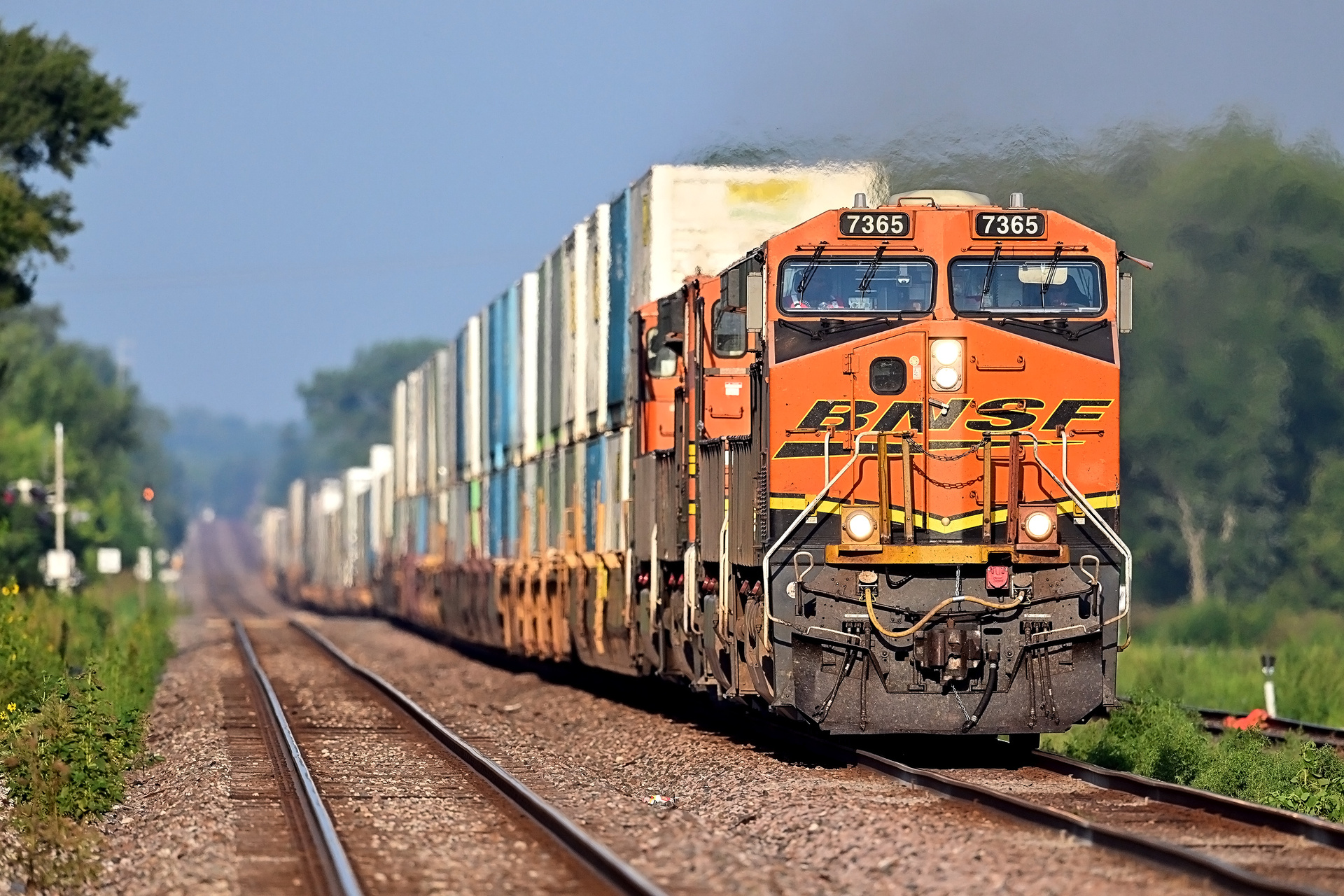 GE ES44DC – photo 14
