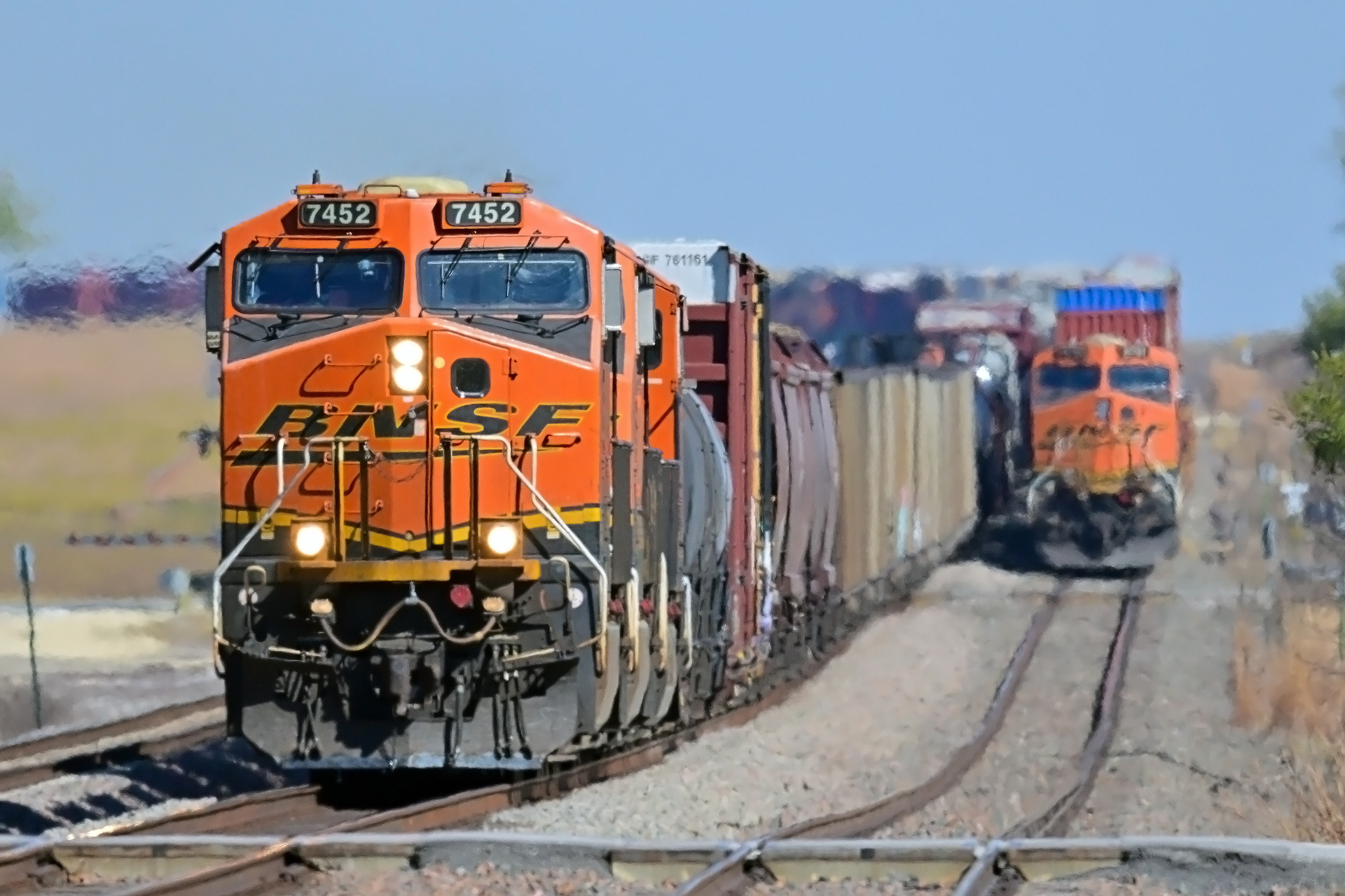 GE ES44DC – photo 10