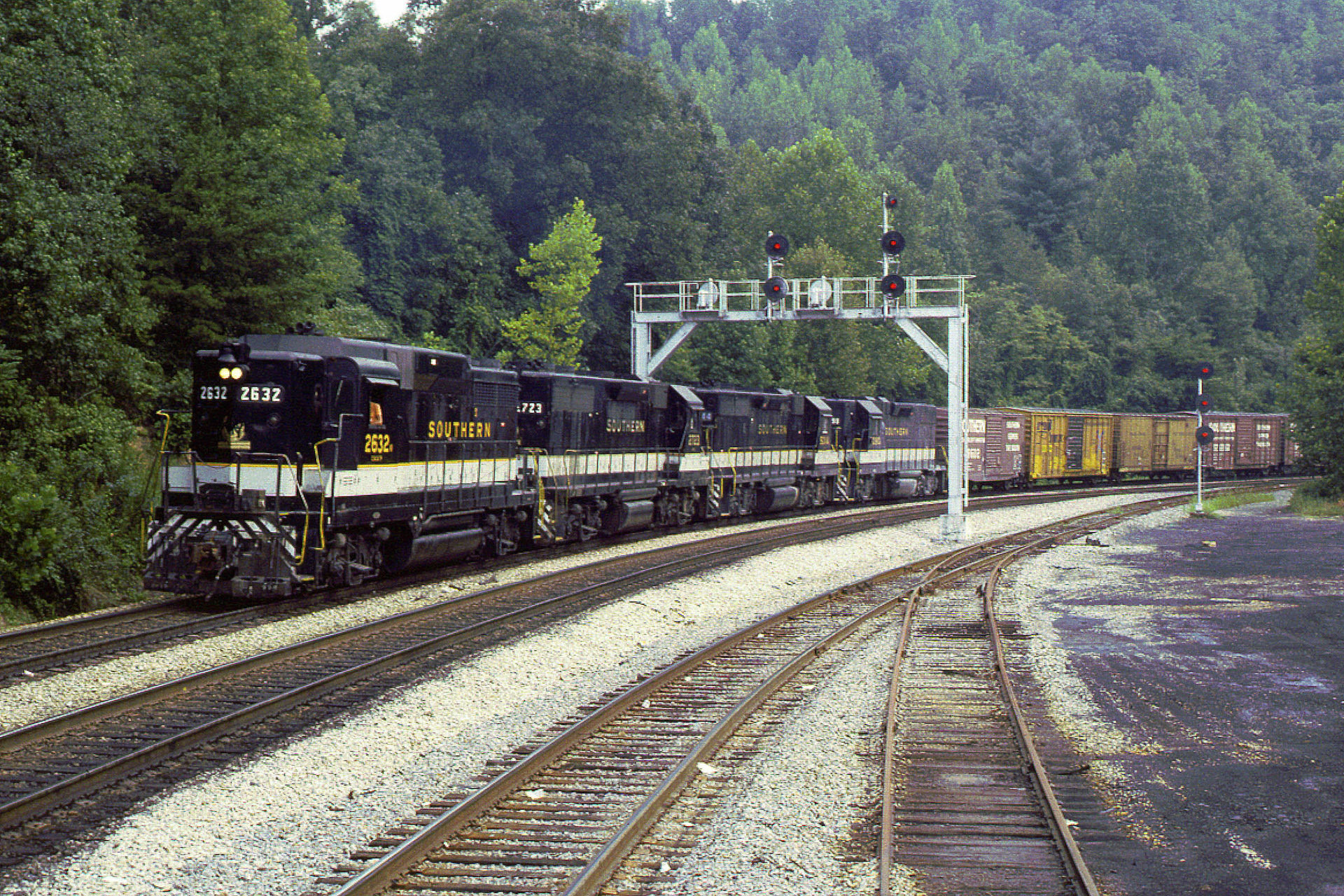 GMD GP30 – photo 19