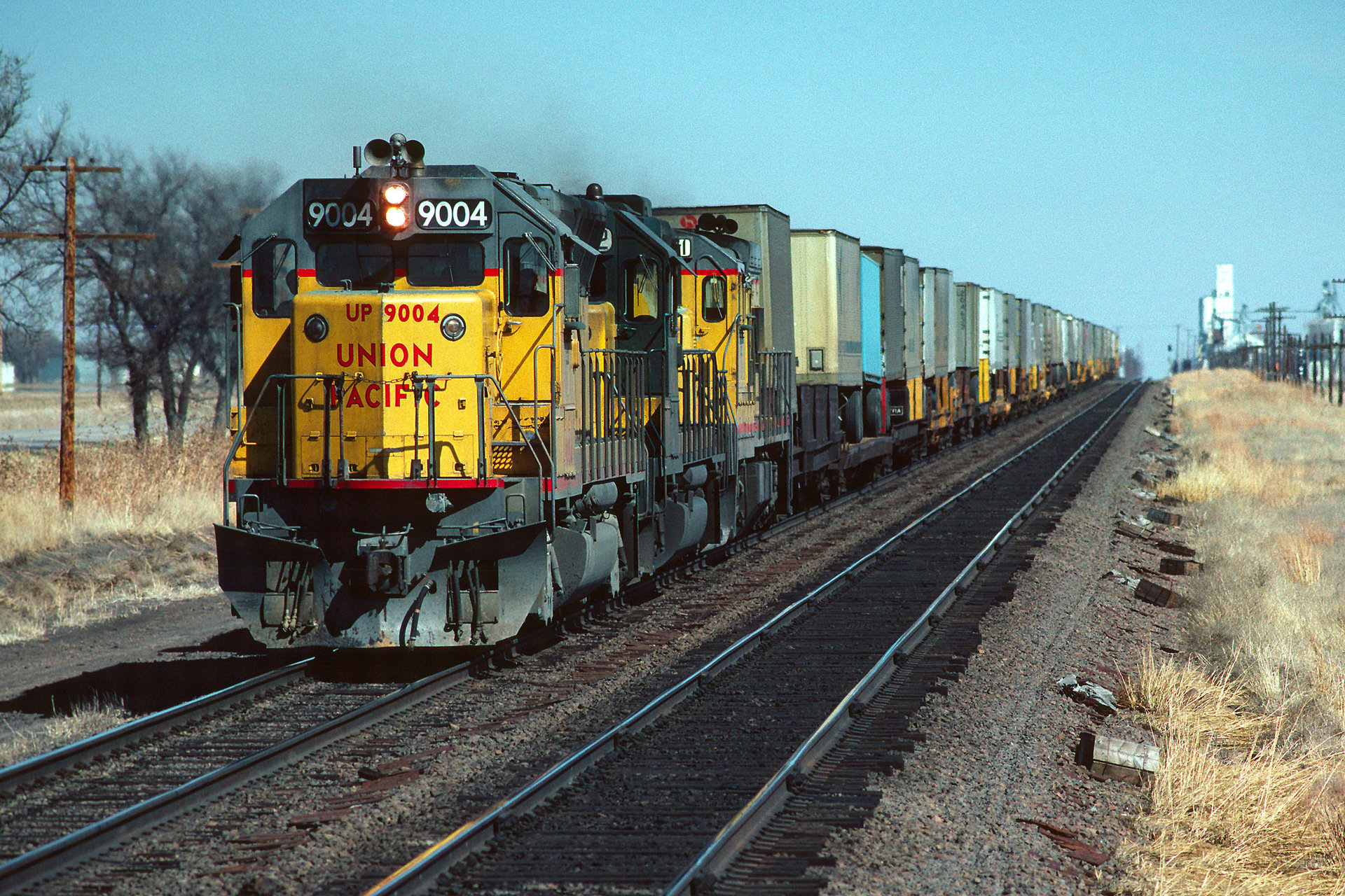 EMD GP40X – photo 9