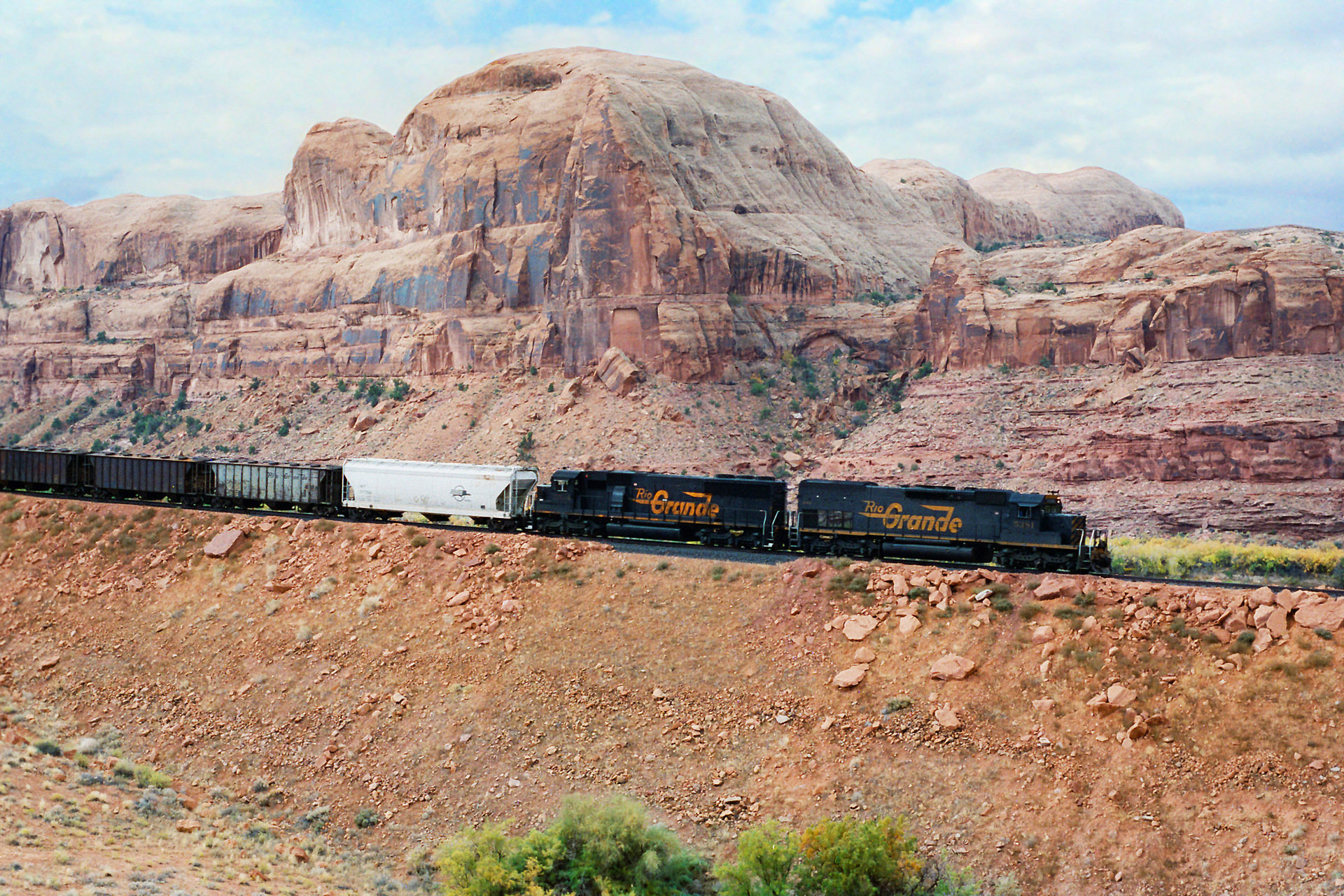 EMD SD40T-2 – foto 18
