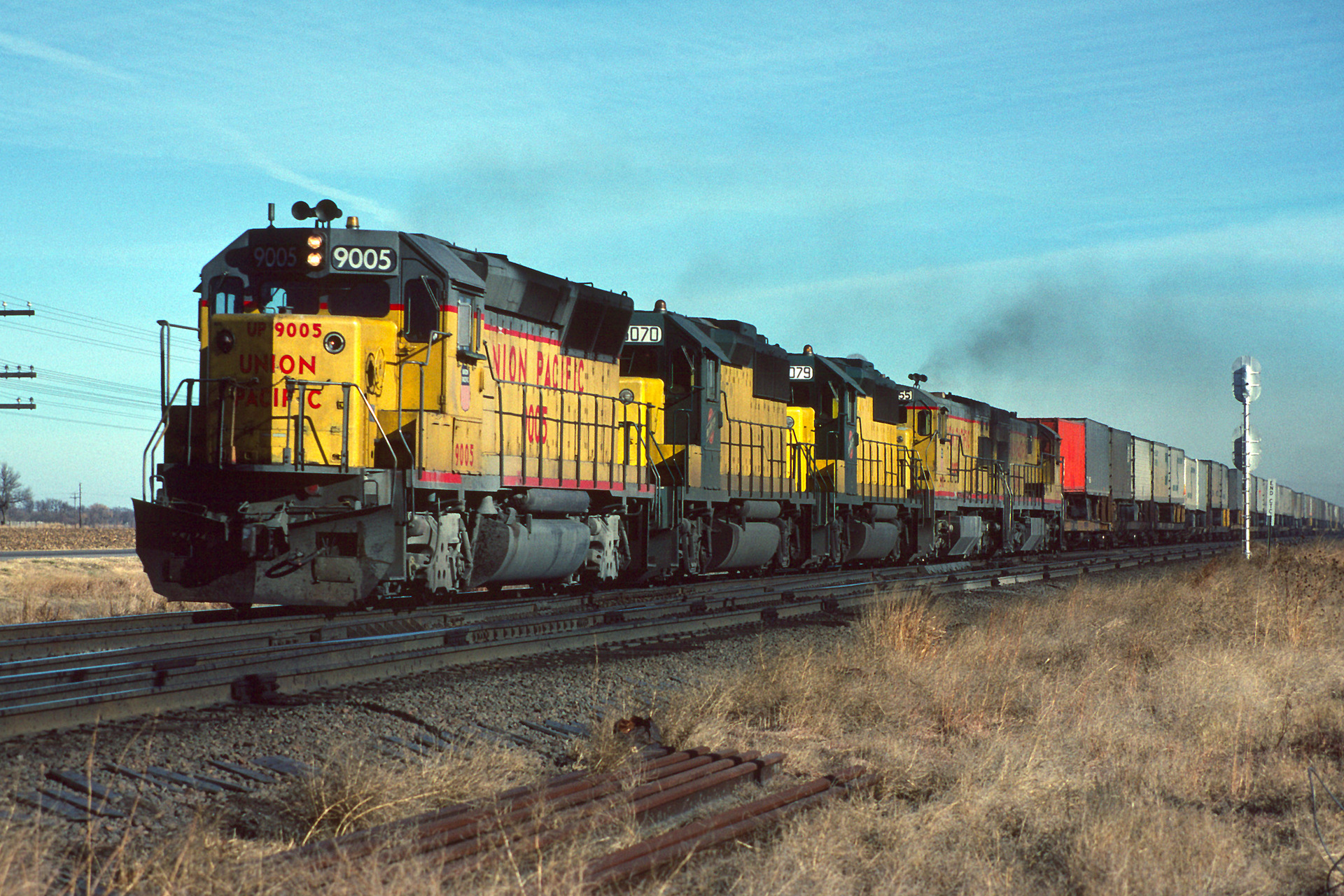 EMD GP40X – photo 14