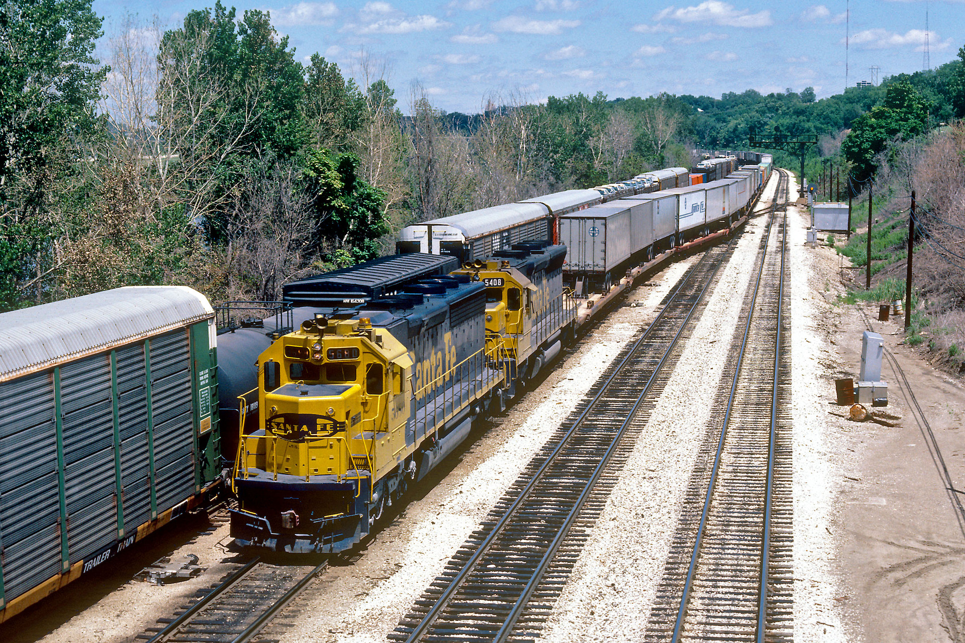 EMD SD45-2 – photo 19
