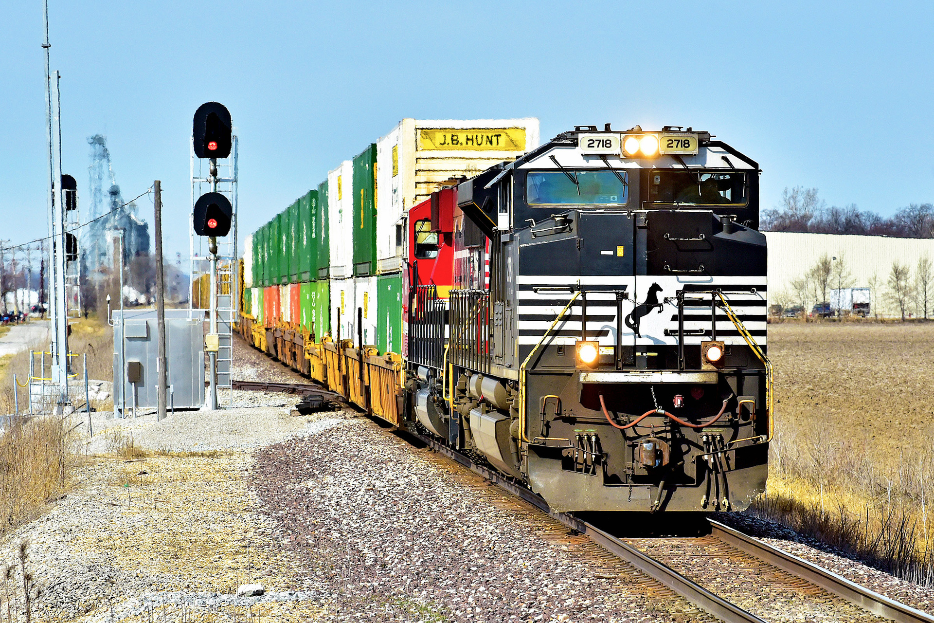 EMD SD70M-2 – photo 19