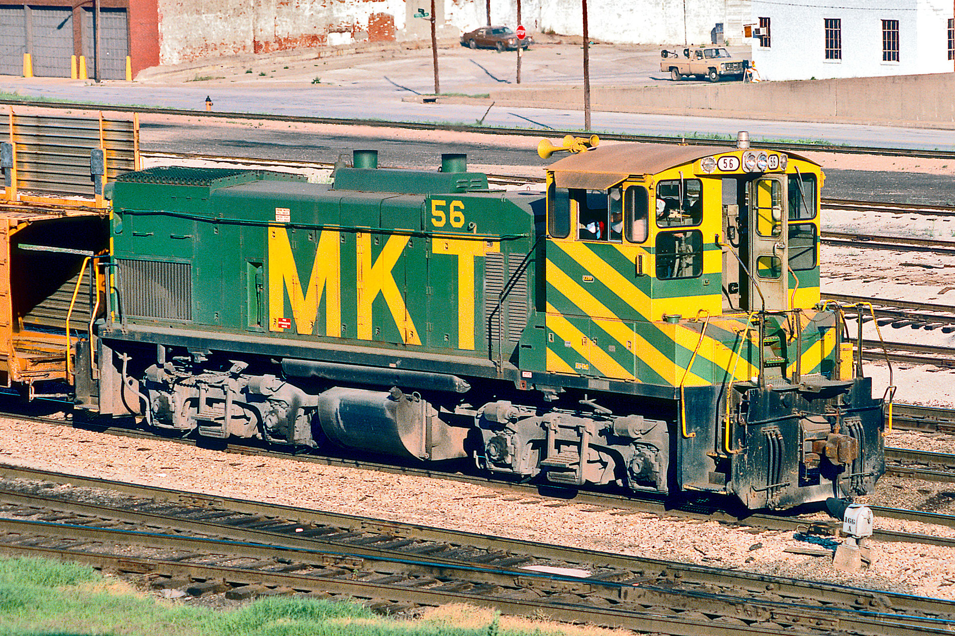 EMD MP15AC – Foto 17