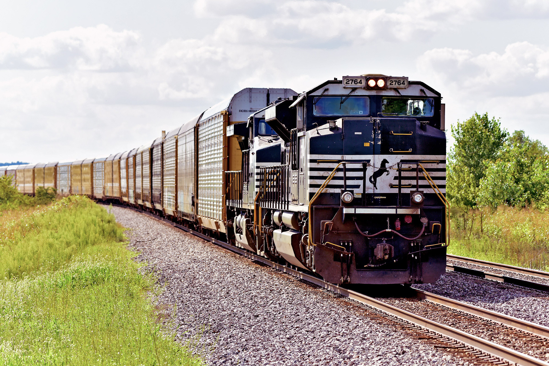 EMD SD70M-2 – photo 13