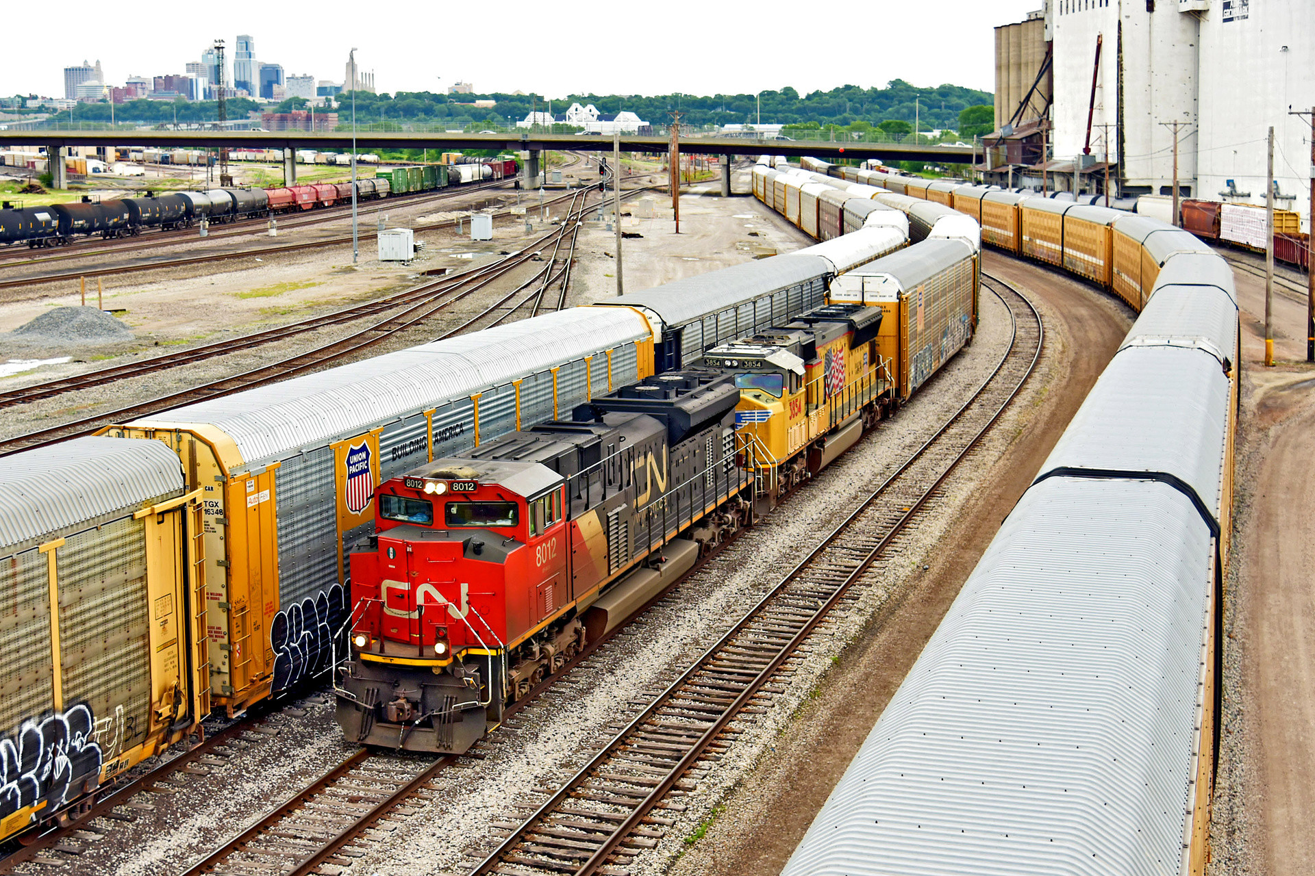 EMD SD70M-2 – photo 17