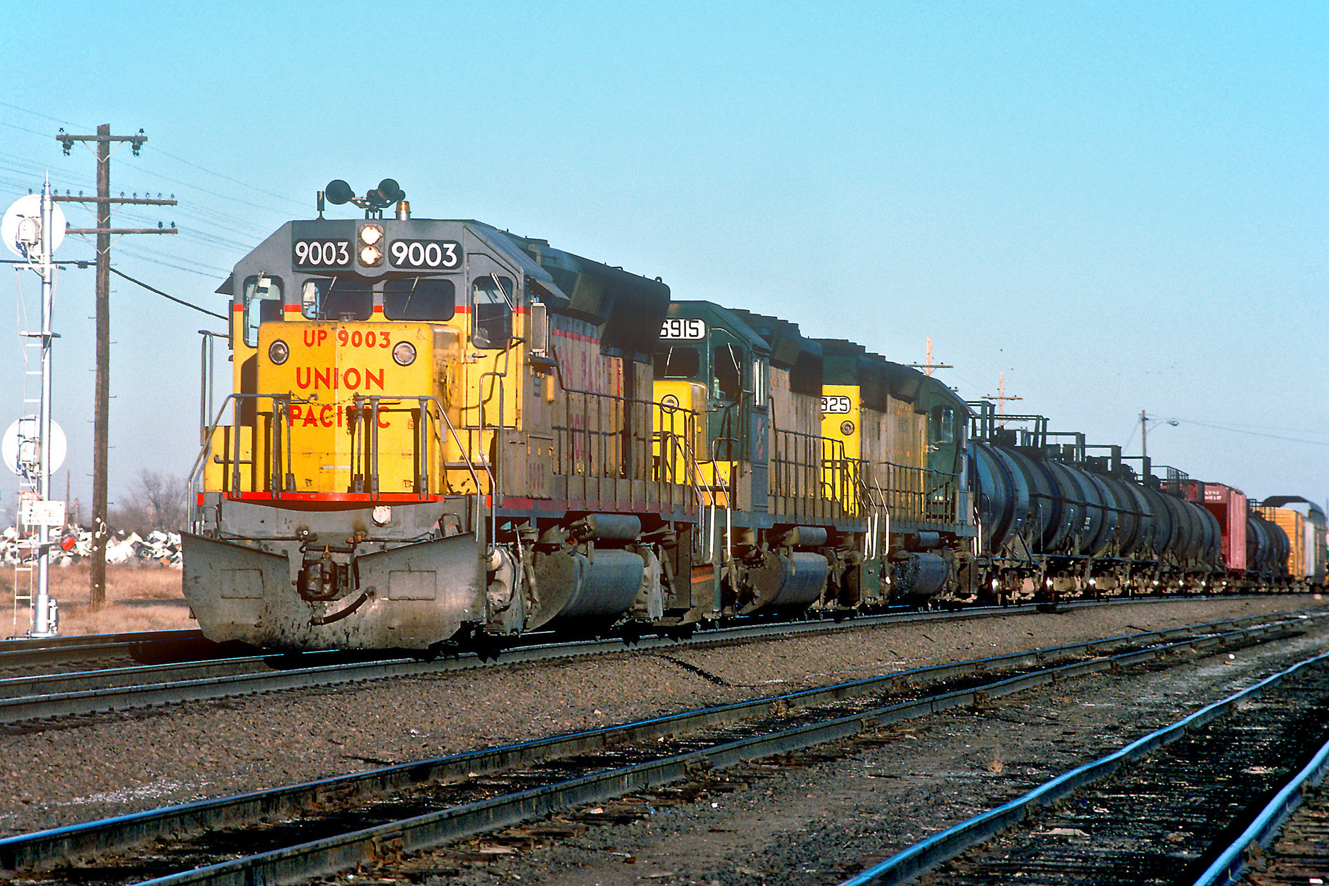 EMD GP40X – photo 12