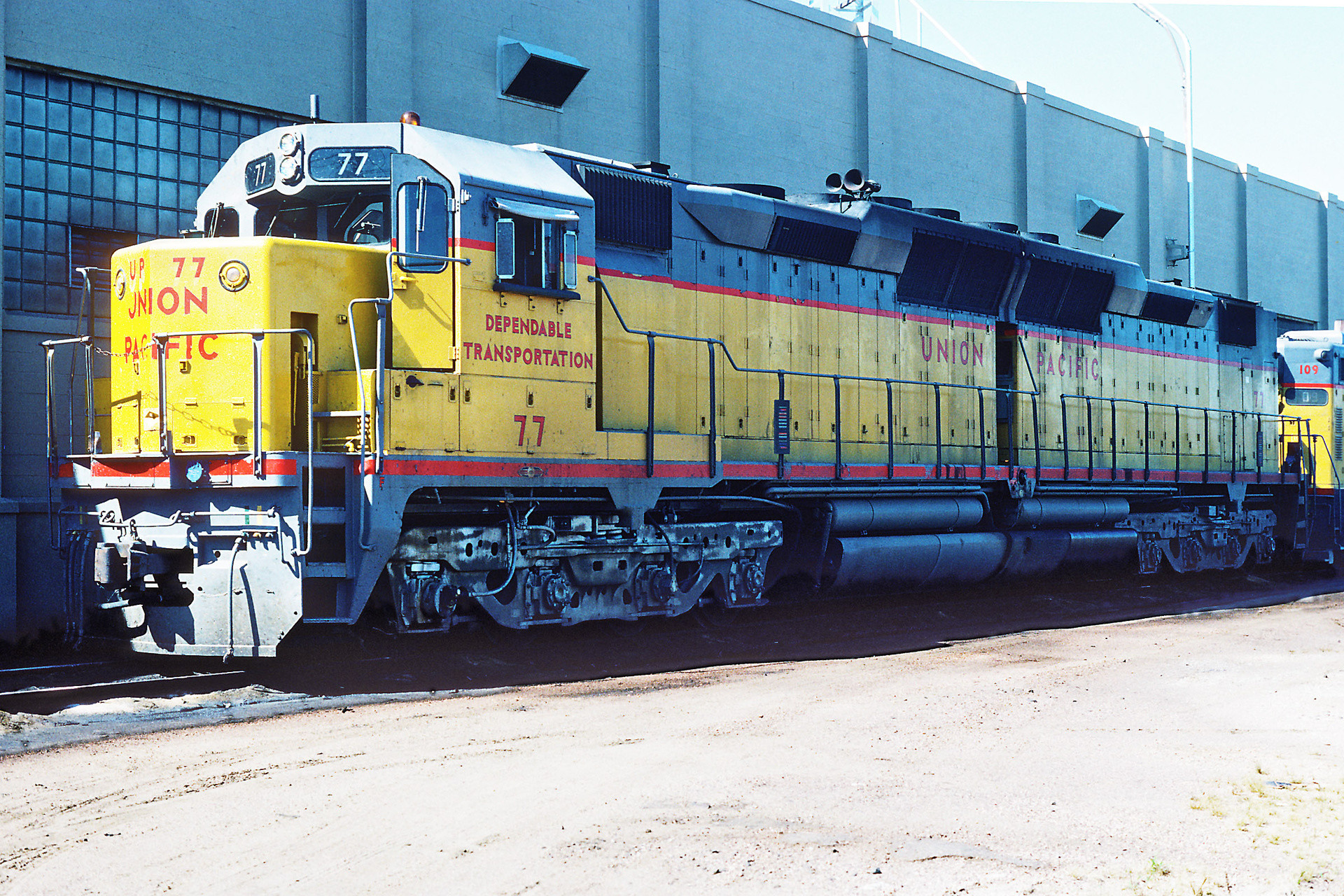 EMD DD35A – Foto 2