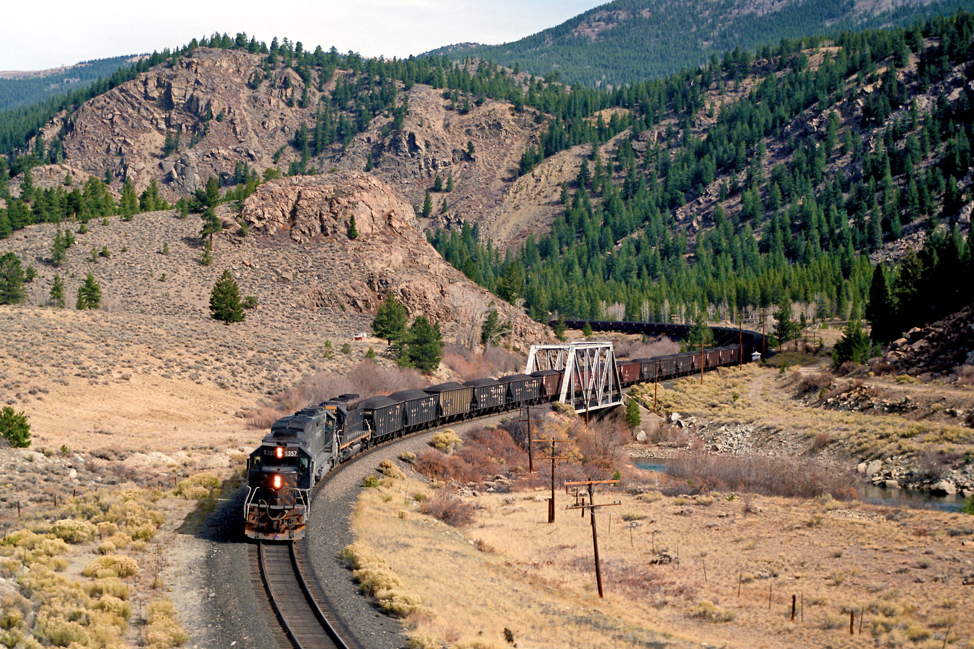 EMD SD40T-2 – foto 16