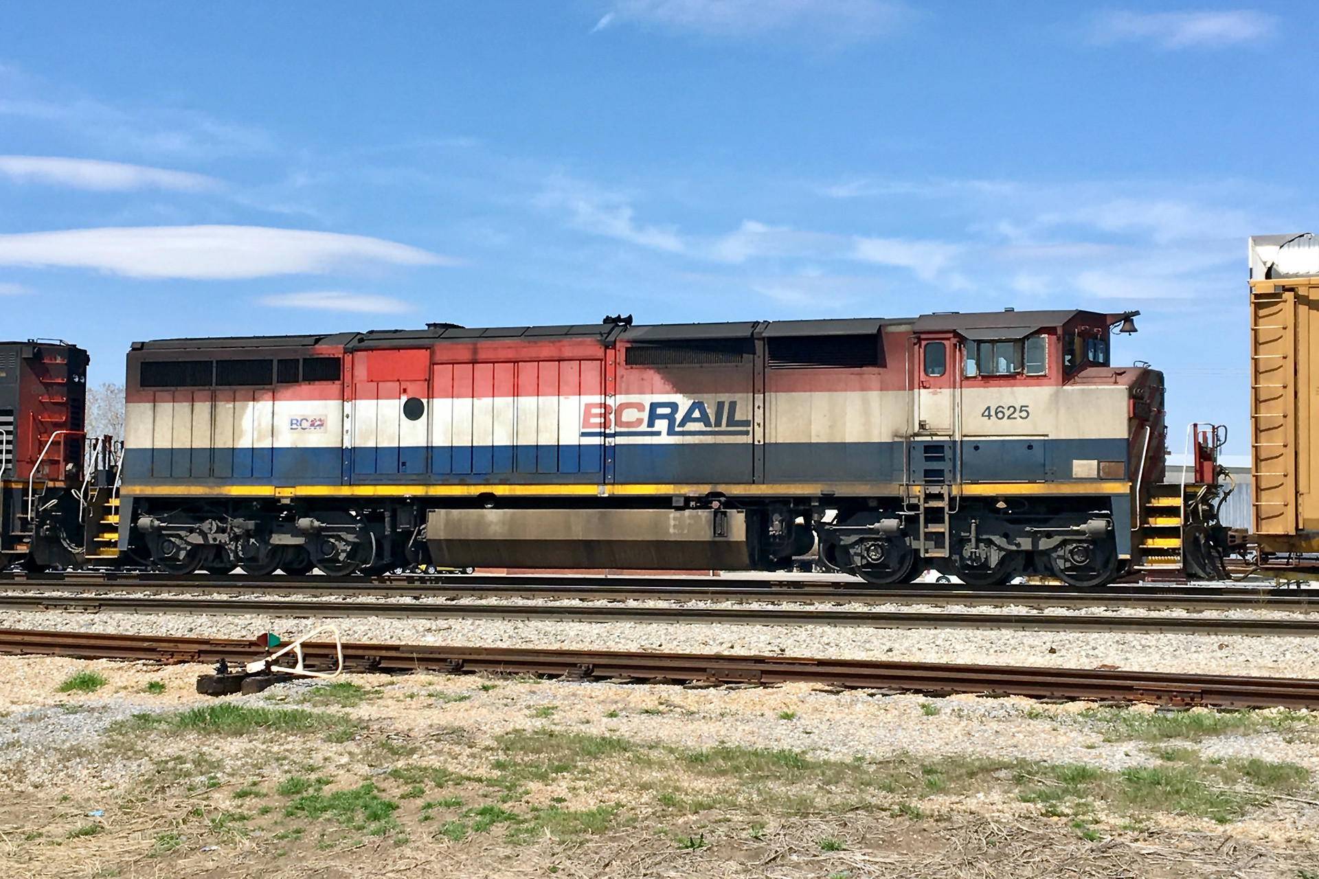 GE Dash 8-40CM – photo 11