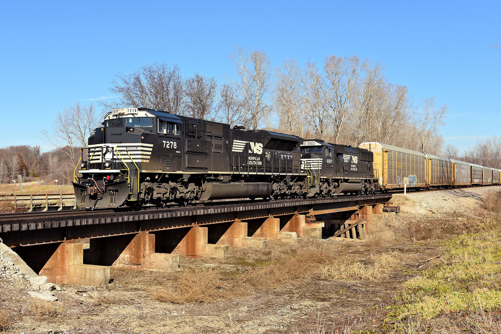 EMD SD70ACu – photo 18